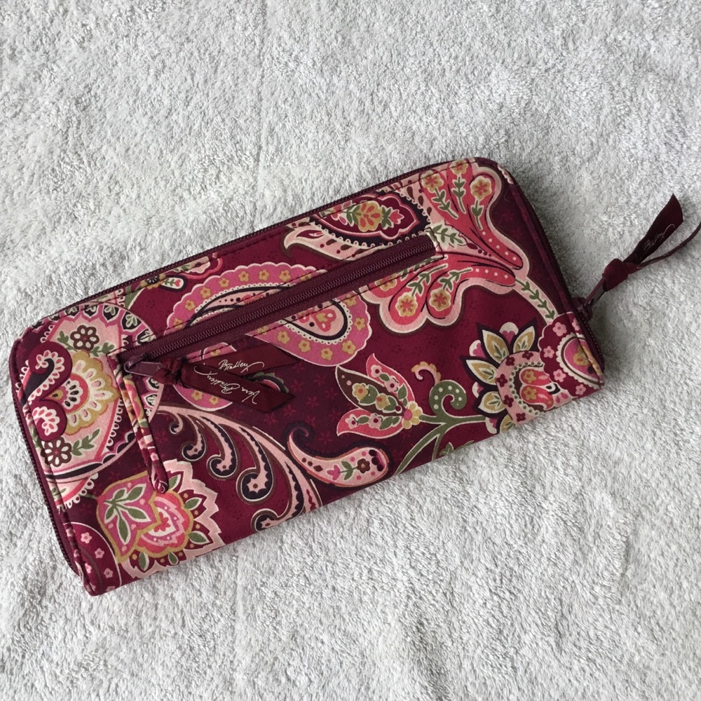 Vera Bradley Piccadilly Plum Large Clutch Wristlet
